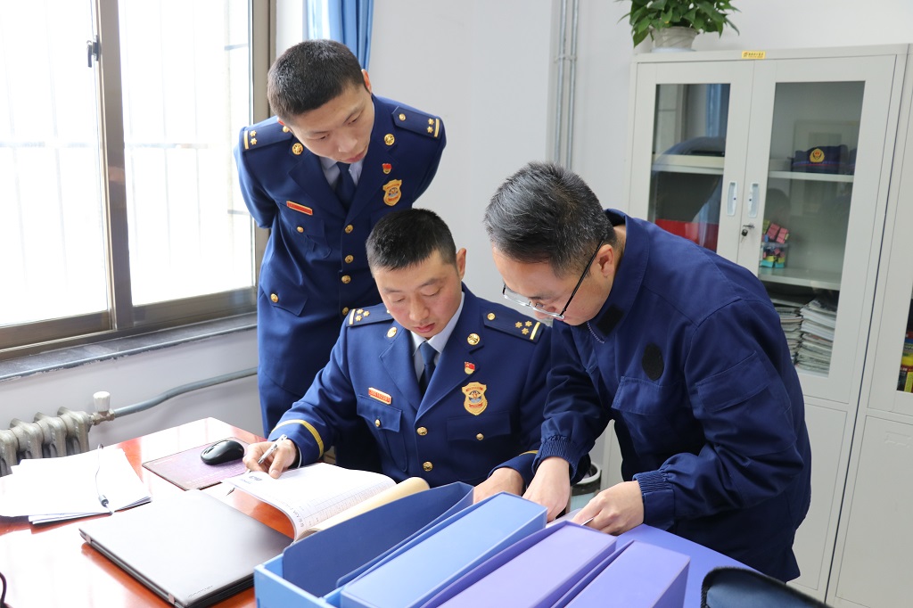 aa628e0aa6ea83f039227c9f85f38a9d.jpg 5.JPG