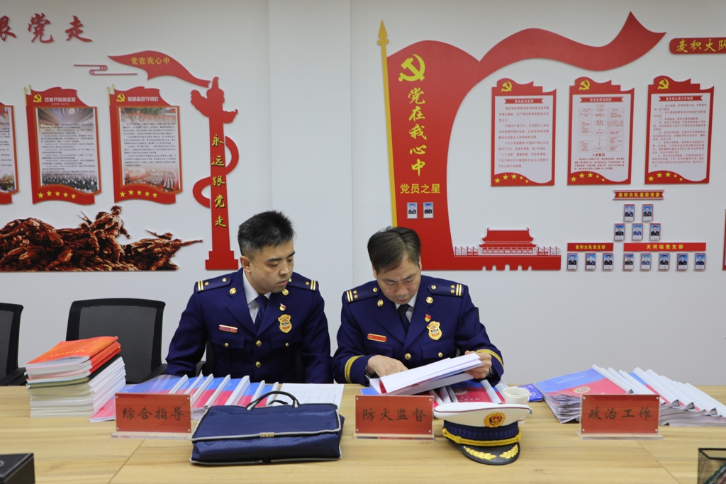 f90406076cec6faf5e612584326c7a81.jpg 6H1A1842.JPG