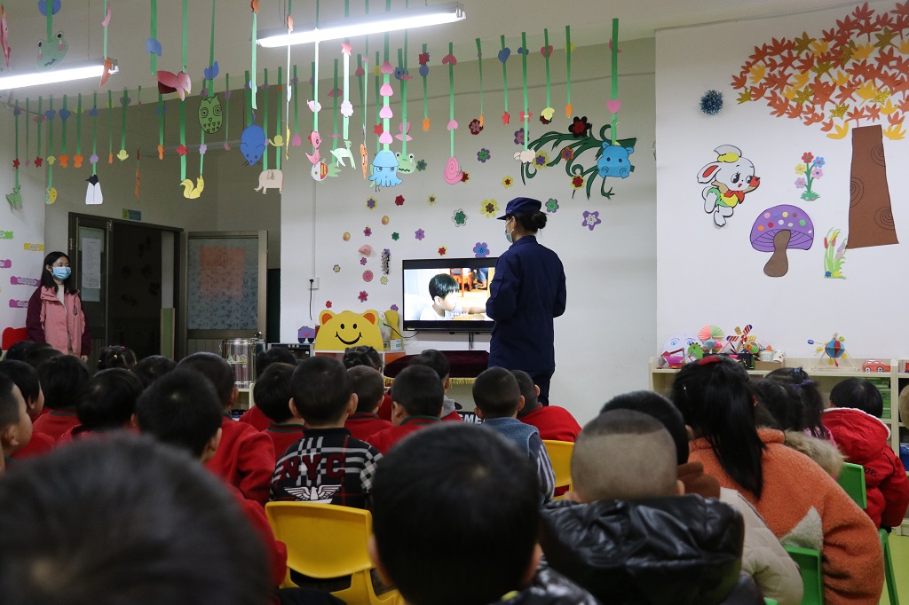 da0c93b31df98ec4f465a330c656f30b.jpg 4.JPG