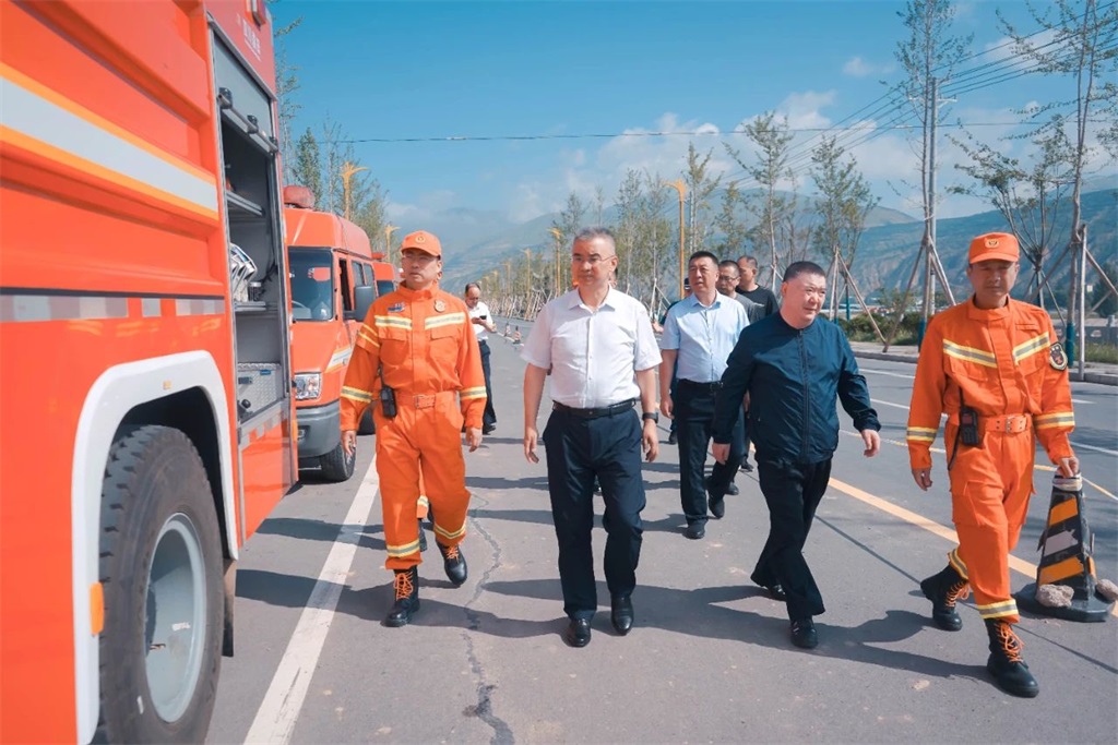 992899e3d28744aa7791c70fa1e1c42f.jpg 1.jpg