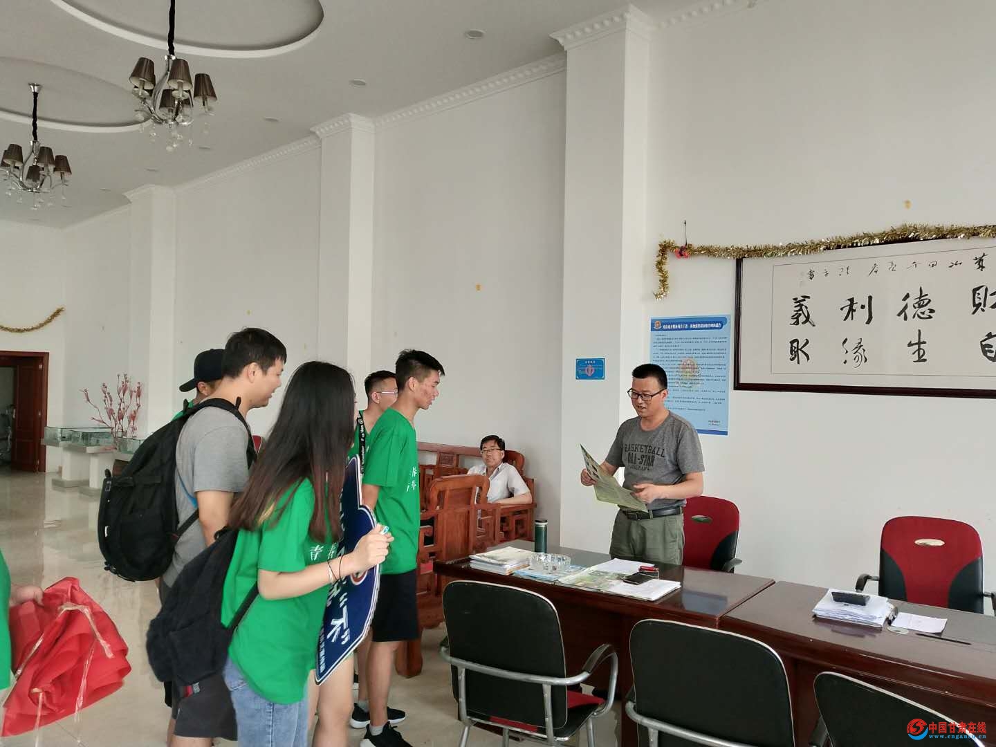 漳县:禁毒宣传进企业 (6).jpg