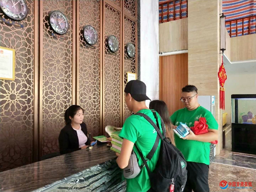 漳县:禁毒宣传进企业 (12).jpg