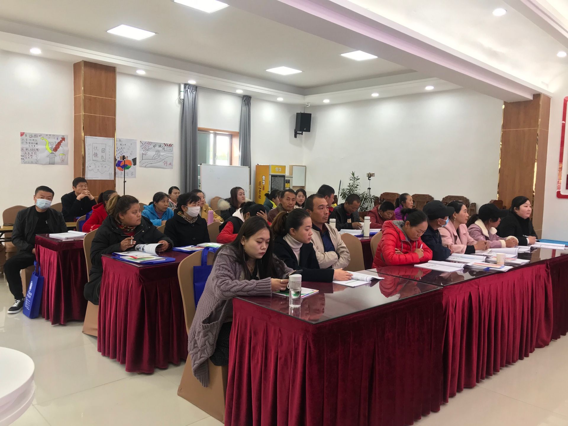 1896791dca48084ee54722a2b852744a.jpg 1896791dca48084ee54722a2b852744a.jpg